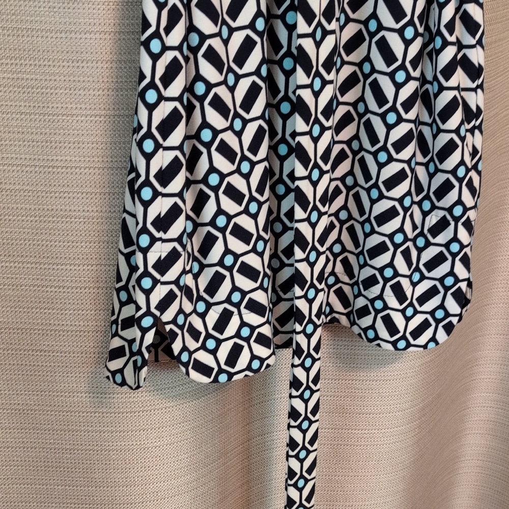 Elegant Navy, Light Blue and Off-White Geometric Long Sleeve Dress - Picture 6 of 9